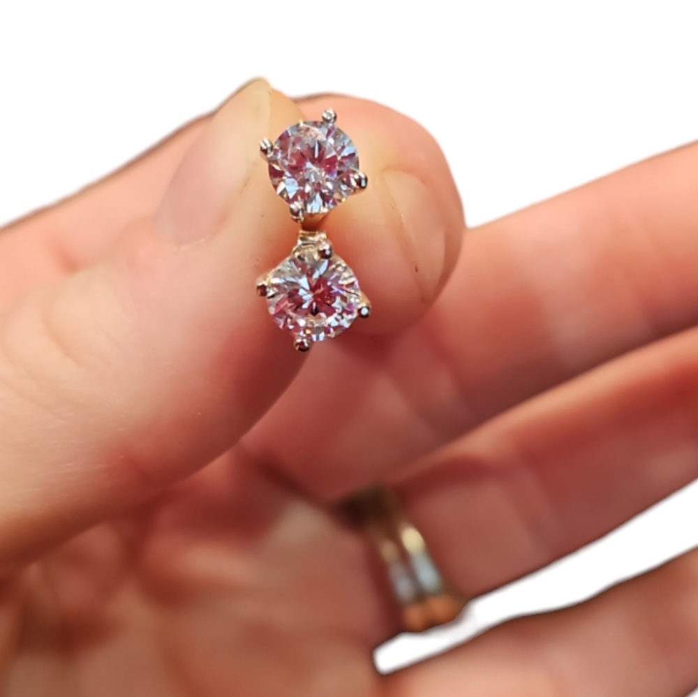 Sterling silver Cubic Zirconia Earrings - Picture 8 of 8